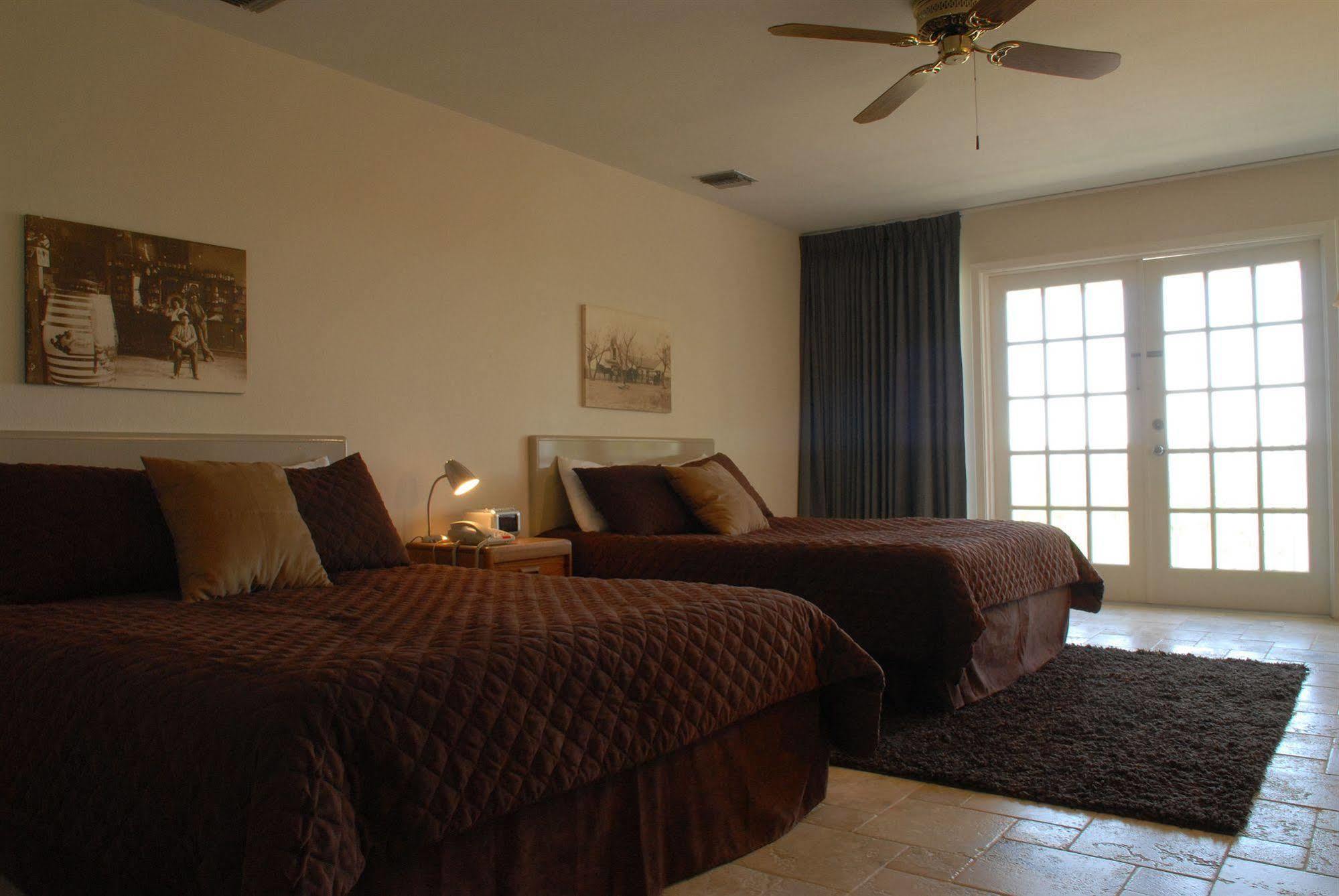 Hillside Boutique Hotel Castroville Luaran gambar