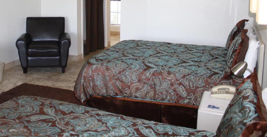 Hillside Boutique Hotel Castroville Luaran gambar