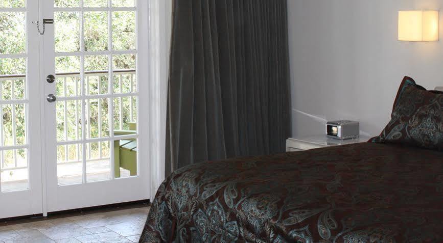 Hillside Boutique Hotel Castroville Luaran gambar
